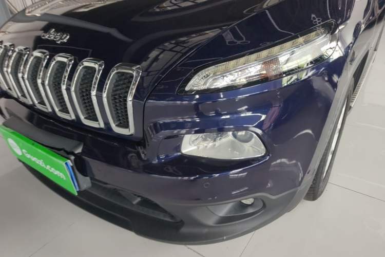 Used Jeep Cherokee 2017 2.0L Superior Edition Left Front Headlight