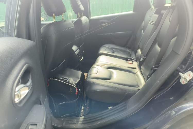 Used Jeep Cherokee 2017 2.0L Superior Edition Left Rear Seat