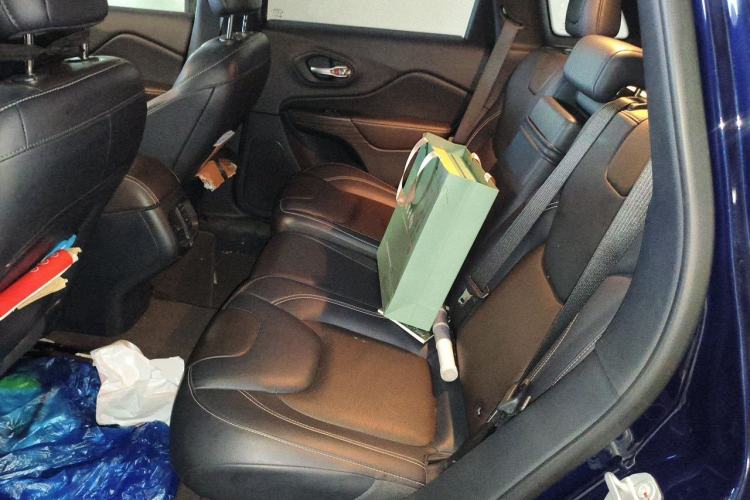 Used Jeep Cherokee 2017 2.4L Leading Edition Left Rear Seat
