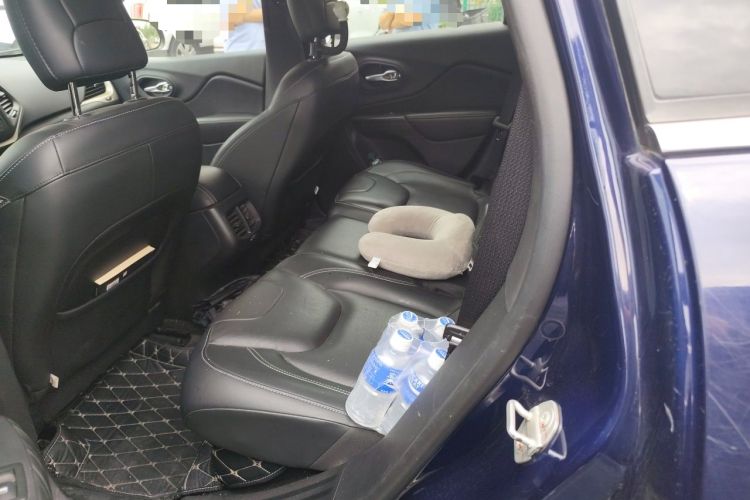 Used Jeep Cherokee 2017 2.4L Leading Edition Left Rear Seat