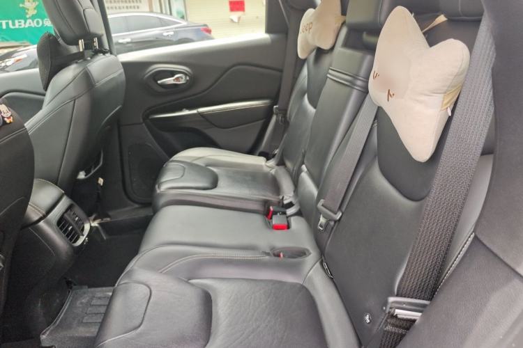 Used Jeep Cherokee 2017 2.4L Leading Smart Edition Left Rear Seat