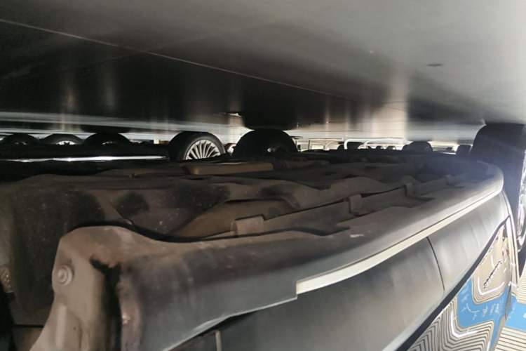 Used Jeep Cherokee 2017 2.0L Superior Edition Left Side Sill