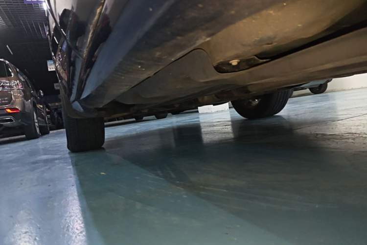 Used Jeep Cherokee 2017 2.4L Professional Smart Edition Left Side Sill