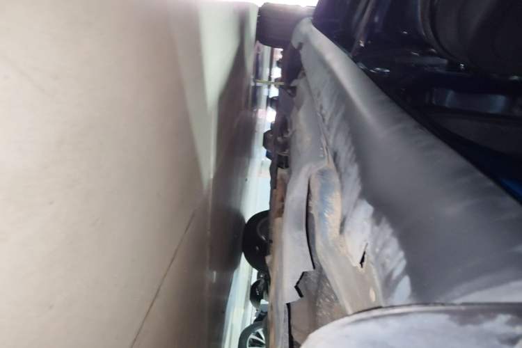 Used Jeep Cherokee 2017 2.4L Leading Smart Edition Left Side Sill
