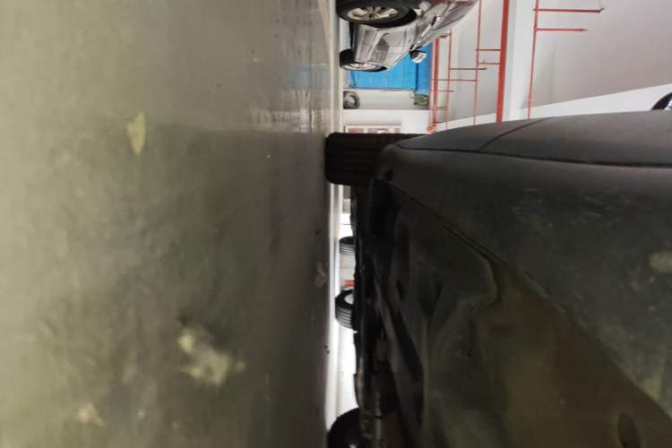 Used Jeep Cherokee 2017 2.0L Superior Edition Left Side Sill