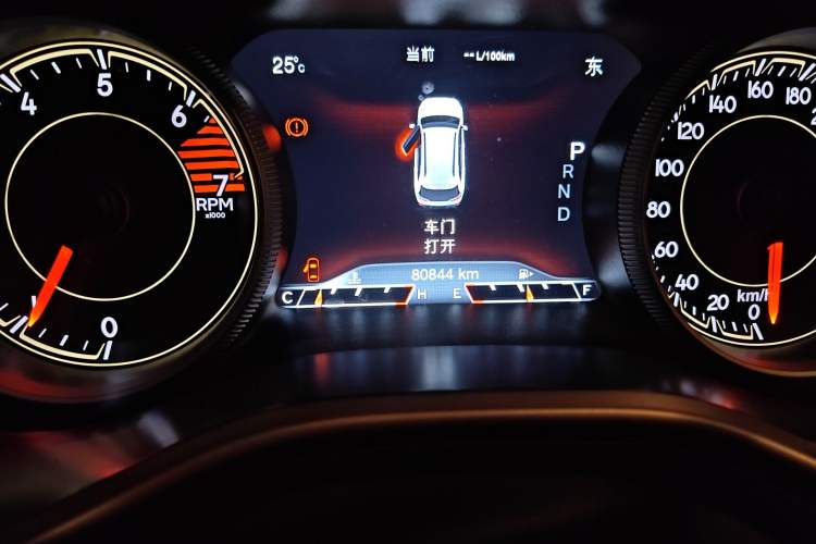 Used Jeep Cherokee 2017 2.4L Leading Smart Edition Odometer Close Up