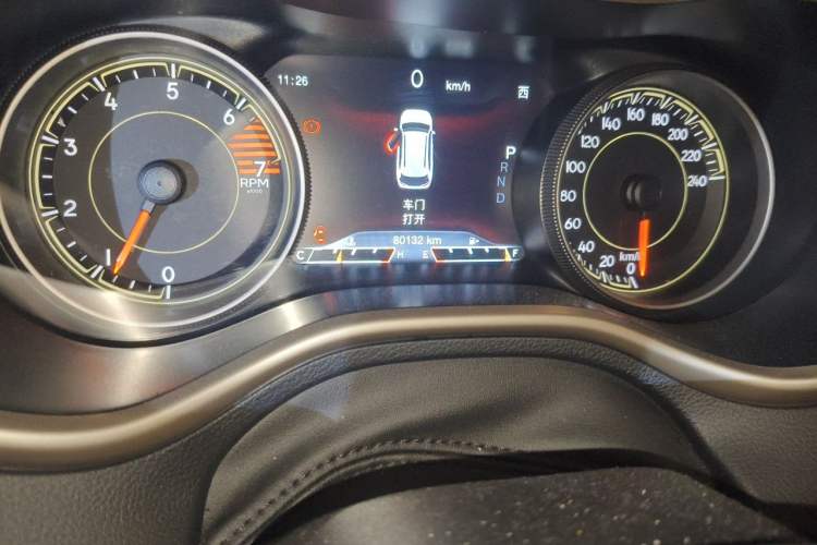 Used Jeep Cherokee 2017 2.4L Superior Edition Odometer Close Up