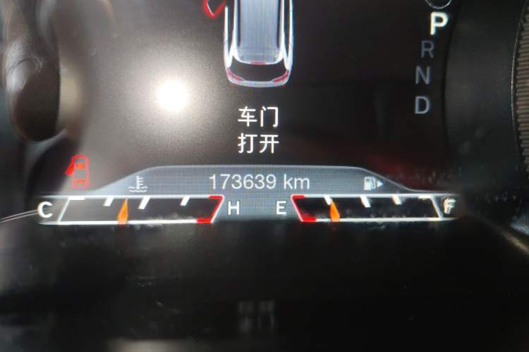 Used Jeep Cherokee 2017 2.4L Leading Smart Edition Odometer Close Up
