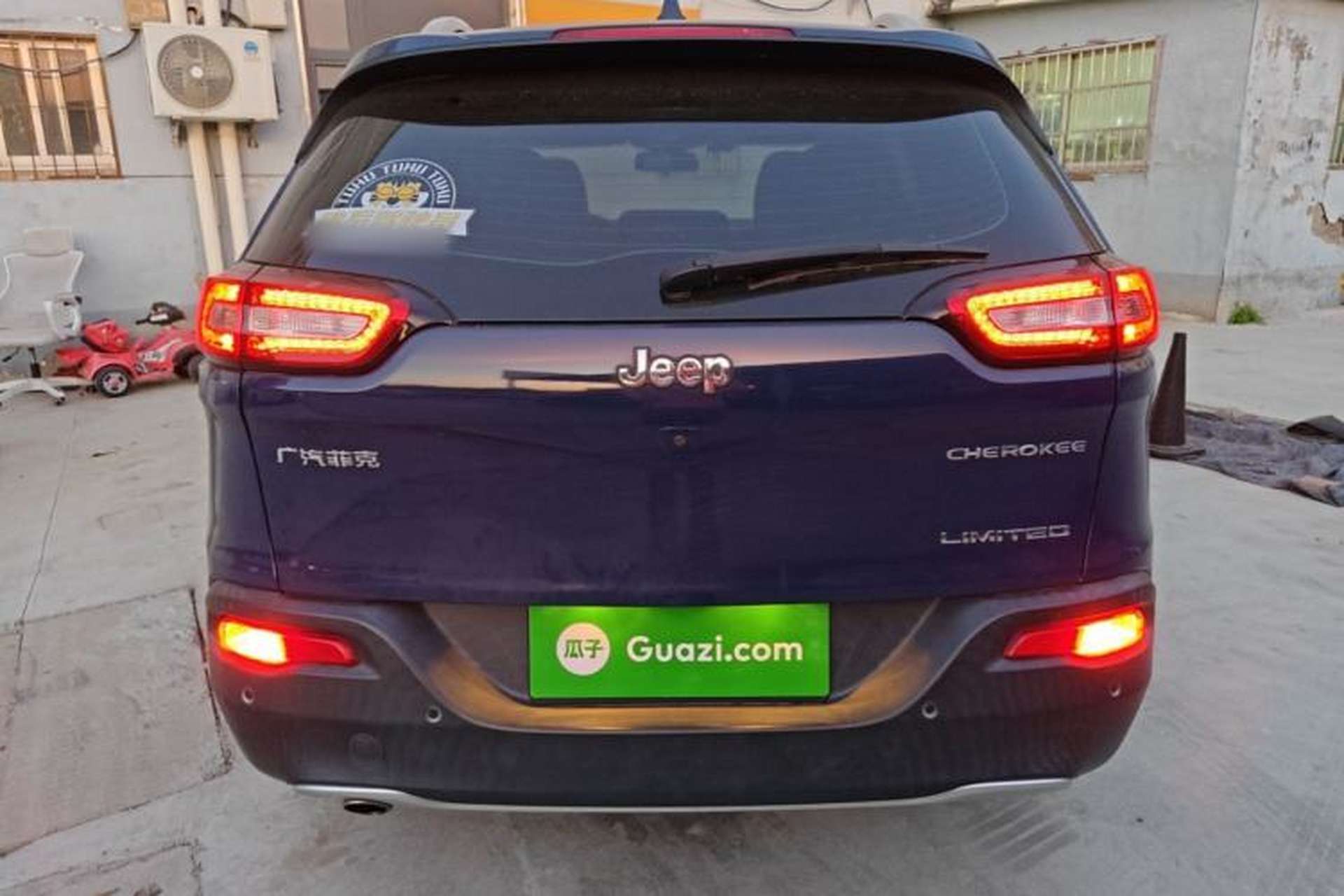 Used Jeep Cherokee 2017 2.0L Superior Edition Rear