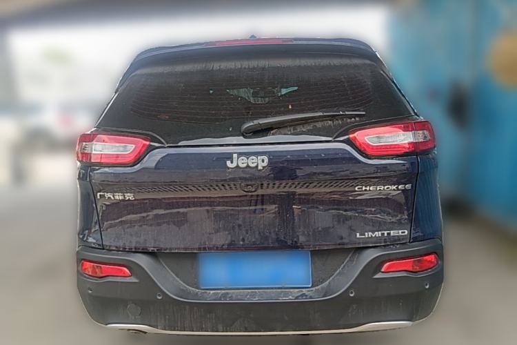 Used Jeep Cherokee 2017 2.0L Superior Edition Rear