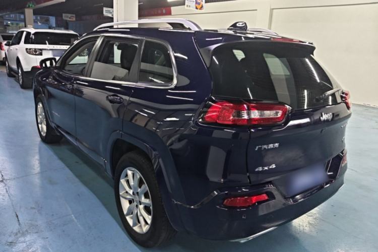 Used Jeep Cherokee 2017 2.4L Professional Smart Edition Rear Left 45 Deg