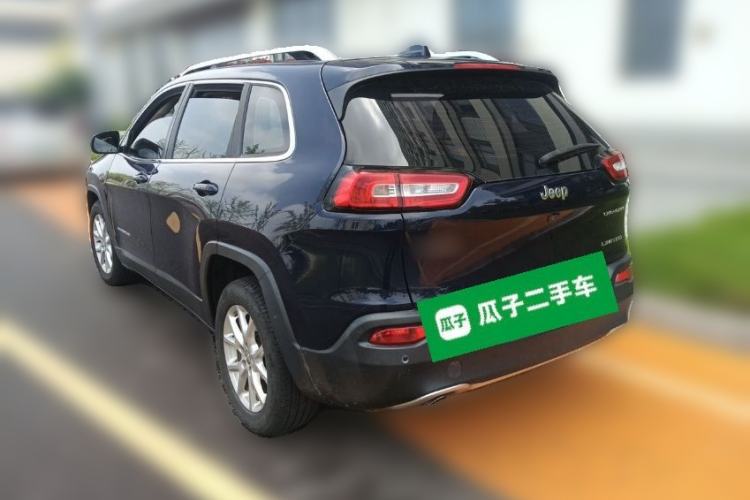 Used Jeep Cherokee 2017 2.0L Superior Edition Rear Left 45 Deg