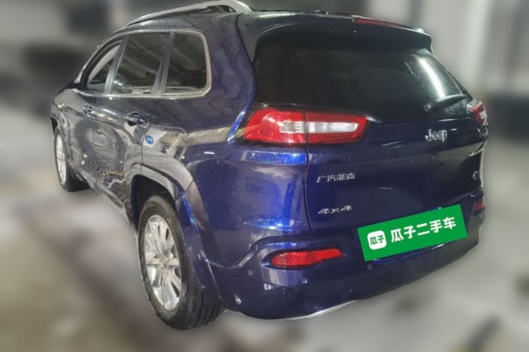 Used Jeep Cherokee 2017 2.4L Superior Edition Rear Left 45 Deg