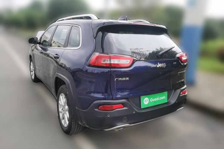 Used Jeep Cherokee 2017 2.0L Superior Edition Rear Left 45 Deg