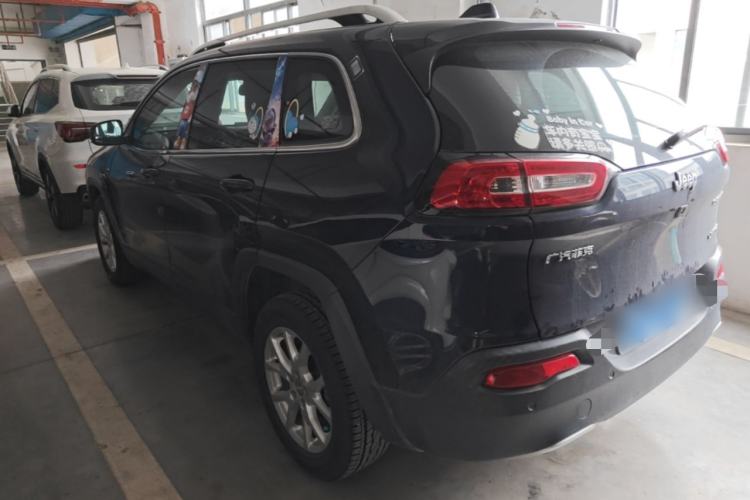 Used Jeep Cherokee 2017 2.0L Superior Edition Rear Left 45 Deg