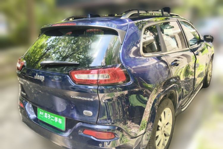 Used Jeep Cherokee 2017 2.4L Professional Smart Edition Rear Right 45 Deg