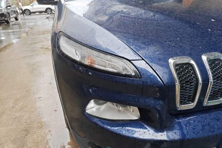 Used Jeep Cherokee 2017 2.0L Superior Edition Right Front Headlight