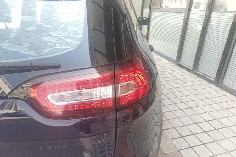 Used Jeep Cherokee 2017 2.0L Superior Edition Right Rear Taillight