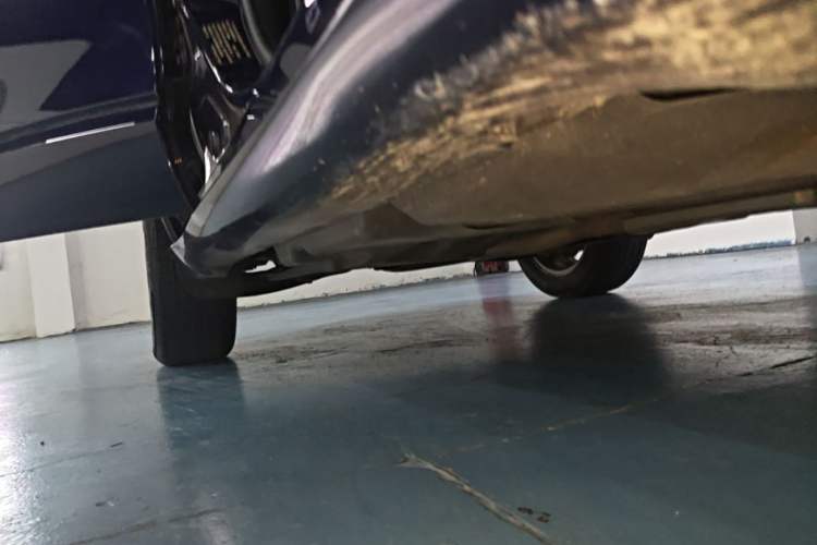 Used Jeep Cherokee 2017 2.4L Professional Smart Edition Right Side Sill