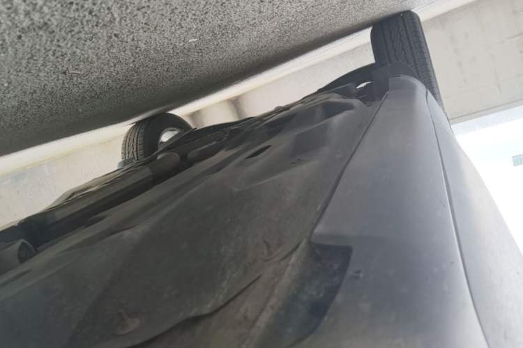 Used Jeep Cherokee 2017 2.0L Superior Edition Right Side Sill