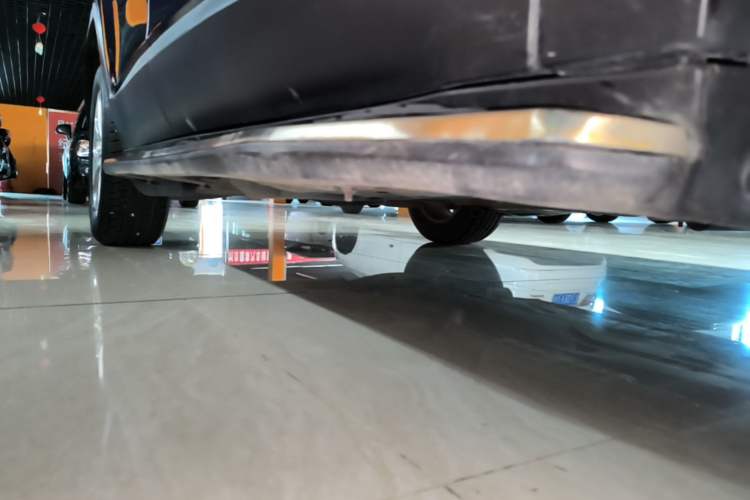 Used Jeep Cherokee 2017 2.0L Superior Edition Right Side Sill