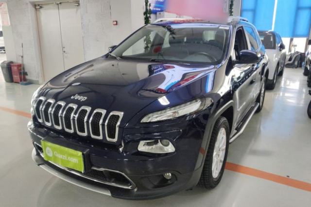 Used Jeep Cherokee 2017 2.0L Superior Edition