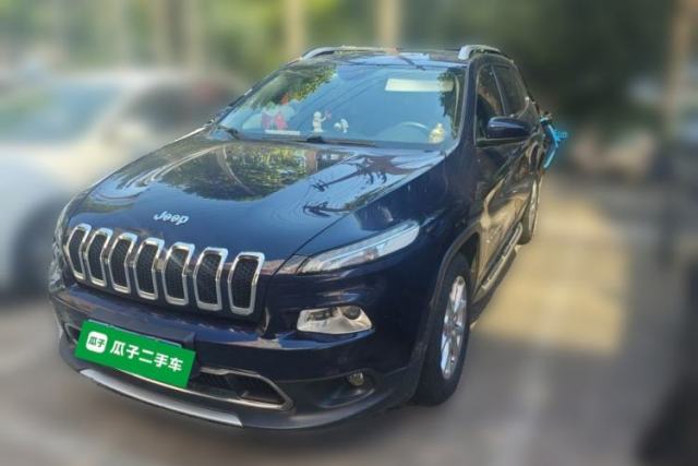 Ojetý Jeep Cherokee 2017 2.0L Superior Edition