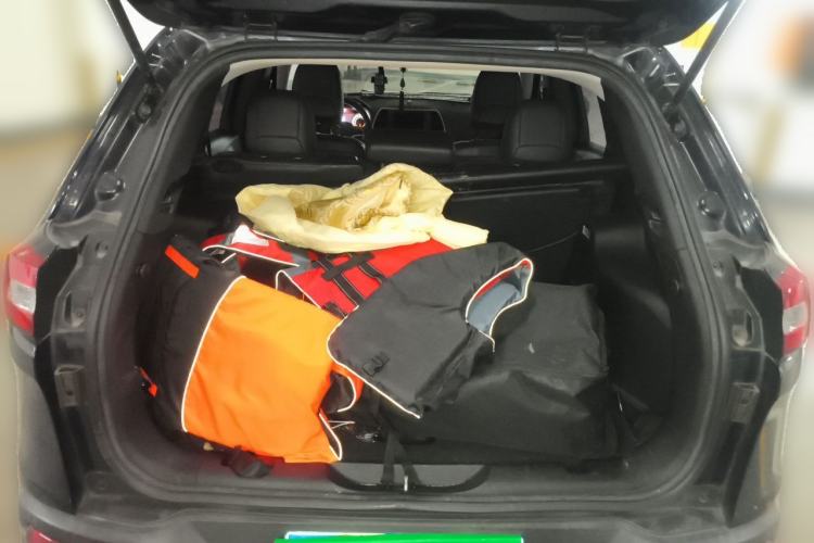 Used Jeep Cherokee 2017 2.0L Superior Edition Trunk