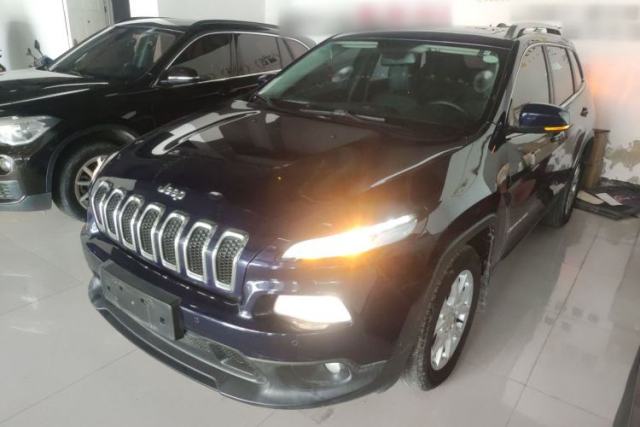 Used Jeep Cherokee 2017 2.0L Superior Edition