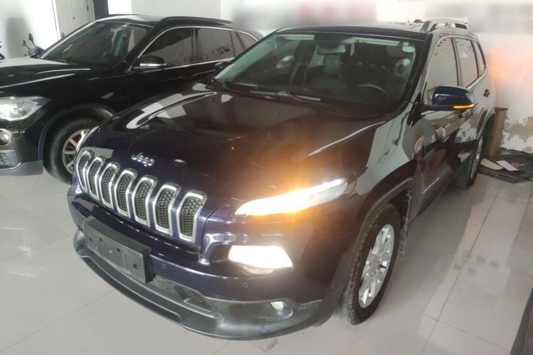Used Jeep Cherokee 2017 2.0L Superior Edition Guazi used car, China used car export, Used car for sale, Used  cars, Cheapest cars for sale