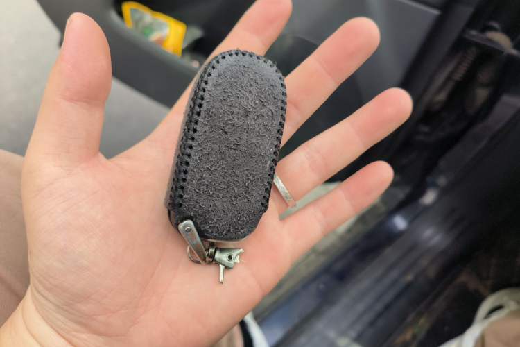 Used Jeep Cherokee 2017 2.0L Superior Edition Vehicle Key