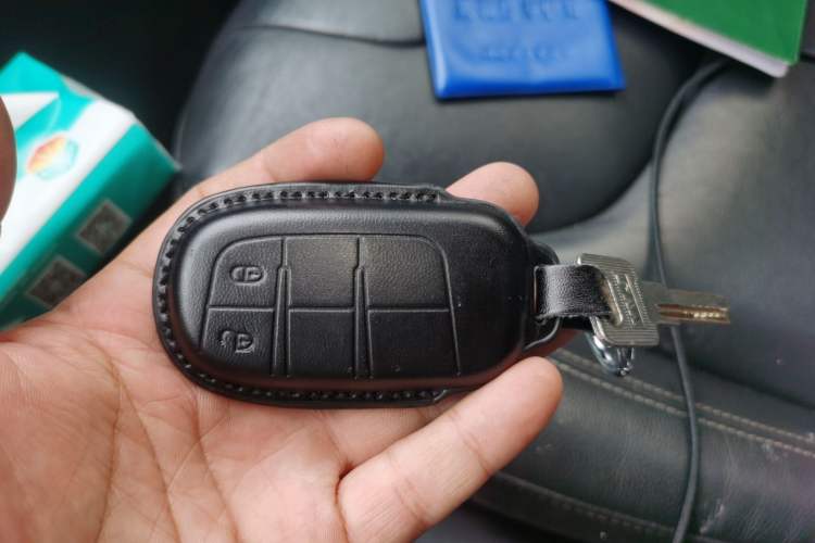 Used Jeep Cherokee 2017 2.0L Superior Edition Vehicle Key