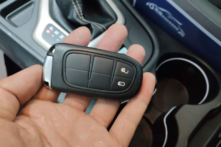 Used Jeep Cherokee 2017 2.0L Superior Edition Vehicle Key