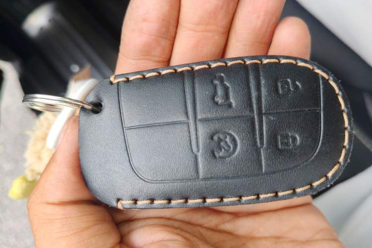 Used Jeep Cherokee 2017 2.4L Leading Smart Edition Vehicle Key