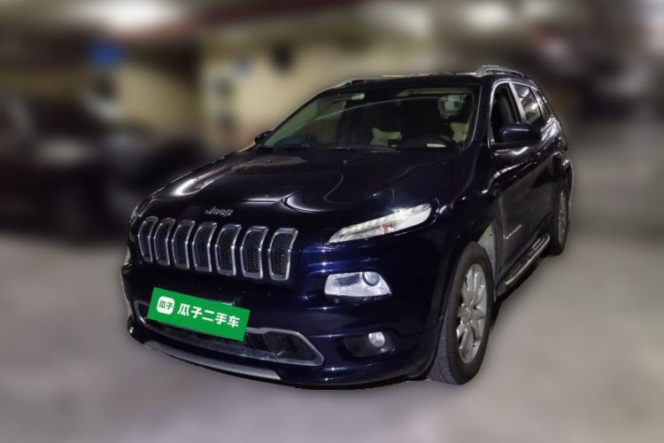 Used Jeep Cherokee 2017 2.4L Professional Smart Edition Guazi used car, China used car export, Used car for sale, Used cars, Cheapest cars for sale