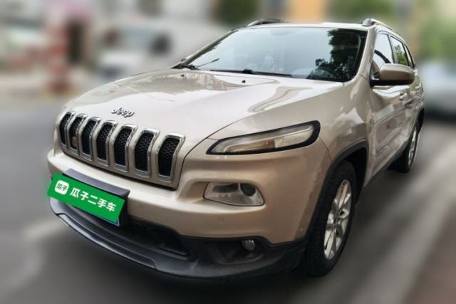 Used Jeep Cherokee 2017 2.0L Superior Edition
