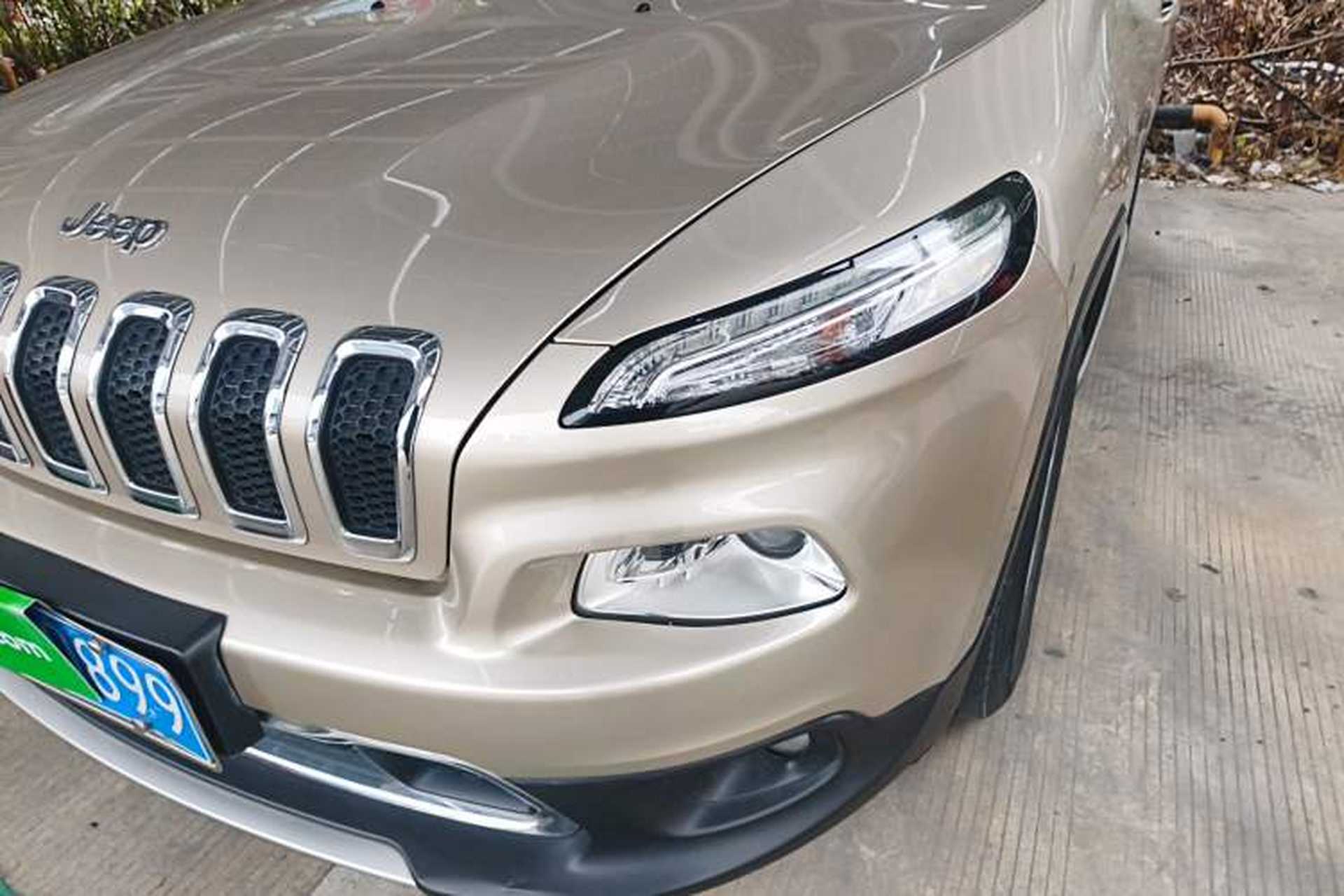 Used Jeep Cherokee 2017 2.0L Superior Edition Left Front Headlight