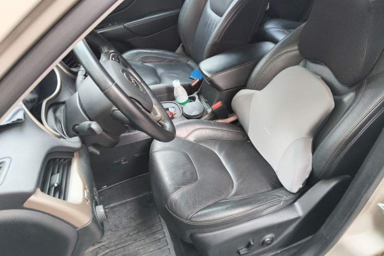 Used Jeep Cherokee 2017 2.0L Superior Edition Left Front Seat