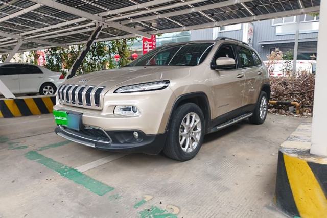 Used Jeep Cherokee 2017 2.0L Superior Edition