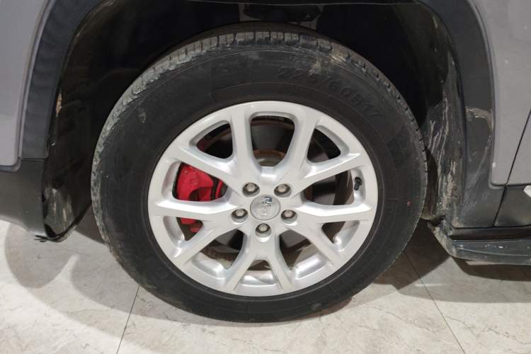 Used Jeep Cherokee 2017 2.0L Superior Edition Exterior 4