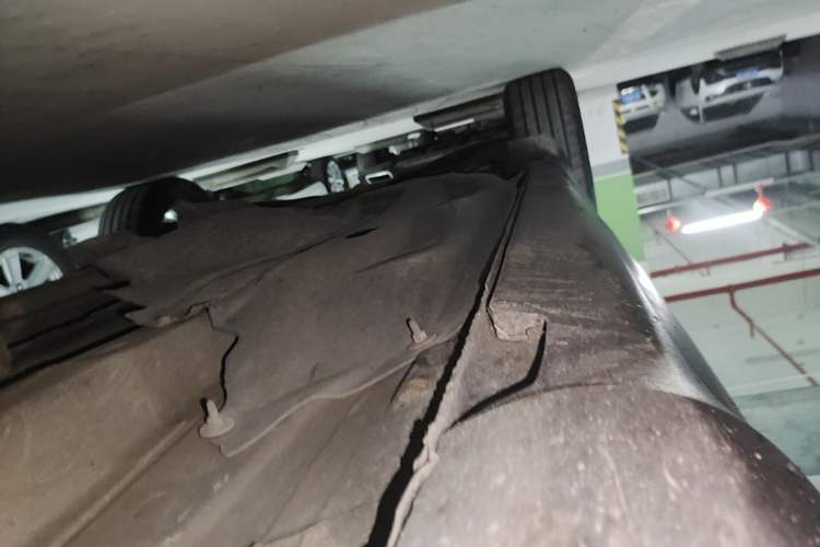 Used Jeep Cherokee 2017 2.4L Leading Smart Edition Right Side Sill