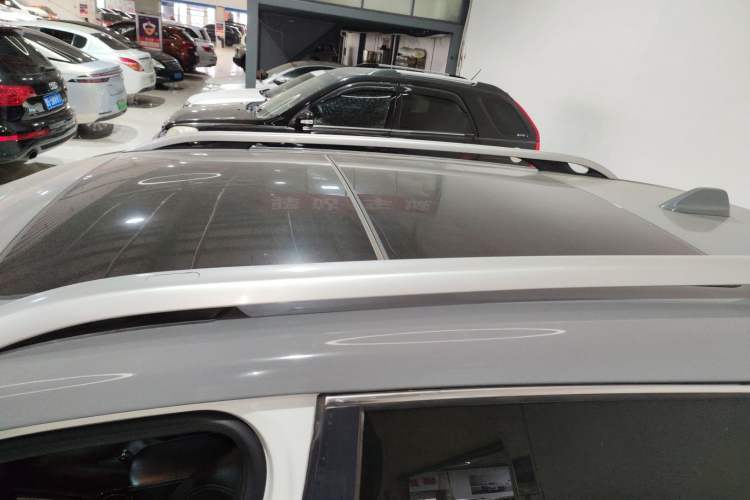 Used Jeep Cherokee 2017 2.0L Superior Edition Roof