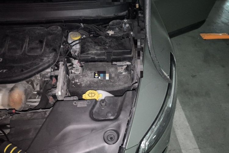 Used Jeep Cherokee 2017 2.0L Superior Edition Engine Bay Left