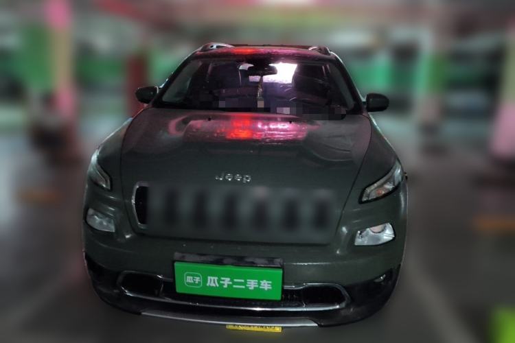 Used Jeep Cherokee 2017 2.0L Superior Edition Front