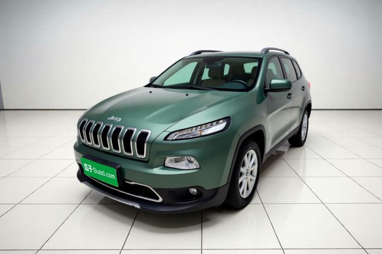 Used Jeep Cherokee 2017 2.0L Superior Edition Guazi used car, China used car export, Used car for sale, Used  cars, Cheapest cars for sale