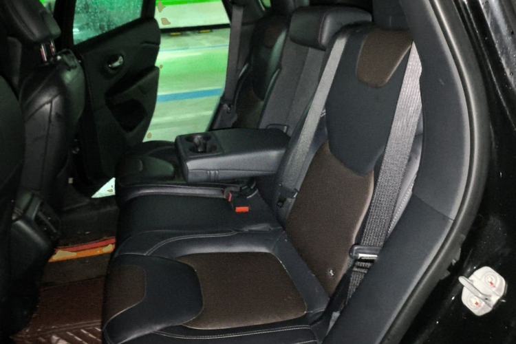 Used Jeep Cherokee 2017 2.0L Superior Edition Left Rear Seat