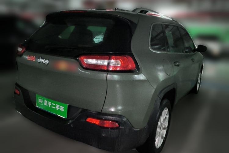 Used Jeep Cherokee 2017 2.0L Superior Edition Rear Right 45 Deg