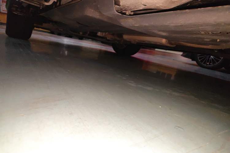 Used Jeep Cherokee 2017 2.0L Superior Edition Chassis Rear Left