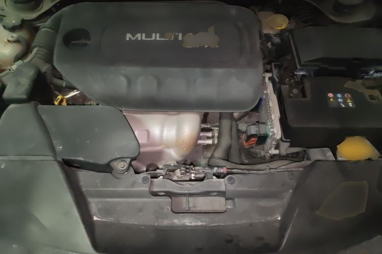 Used Jeep Cherokee 2017 2.4L Leading Edition Engine Bay