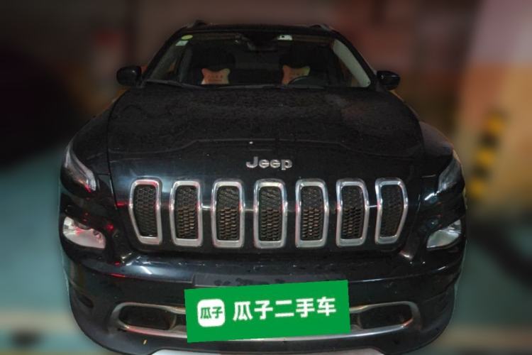 Used Jeep Cherokee 2017 2.0L Superior Edition Front